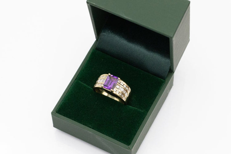 Bague 51 Bague chevalière vintage en or jaune, améthyste et diamants 58 Facettes 12155