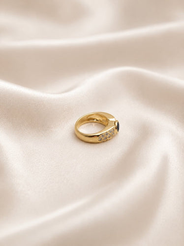 Bague 45 Bague jonc en or jaune 18K, saphir ovale et diamants 58 Facettes LP1898/UNNB