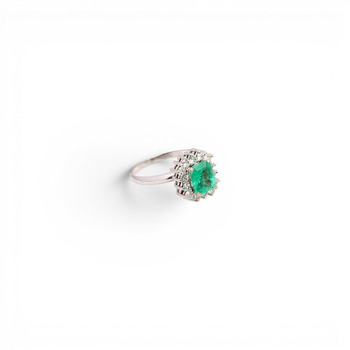 Bague 53 Bague en or blanc 18 carats, émeraude colombienne 1,28 ct et diamants 58 Facettes E39