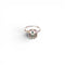 Bague 53 Bague en or blanc 18 carats, émeraude colombienne 1,28 ct et diamants 58 Facettes E39