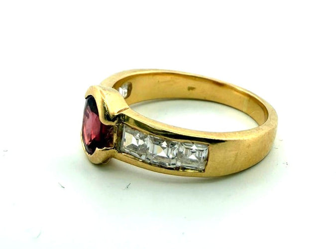 Bague 54 Bague en or jaune avec diamants et rubis 58 Facettes 364/26 D