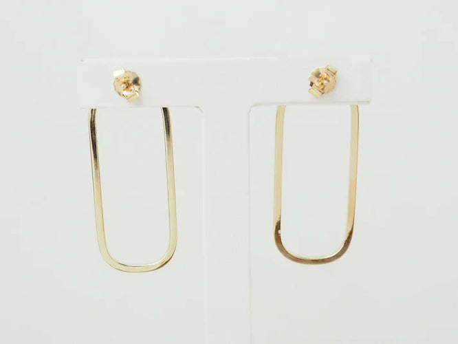 Boucles d'oreilles Boucles d’oreilles rectangulaires allongées en or jaune 58 Facettes 33730