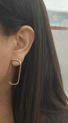Boucles d'oreilles Boucles d’oreilles rectangulaires allongées en or jaune 58 Facettes 33730