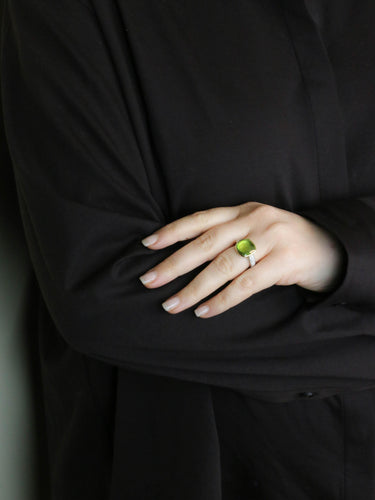 Bague 54 Pomellato Shéhérazade - Bague en or jaune et blanc, péridot et diamants 58 Facettes 1274.3