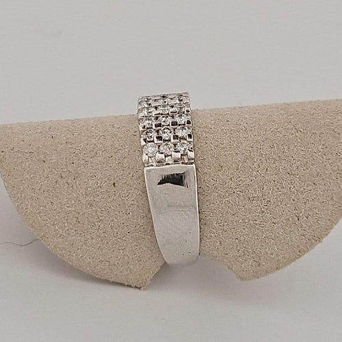 Bague 48 Bague en or blanc et diamants taille brillant 58 Facettes 3042191