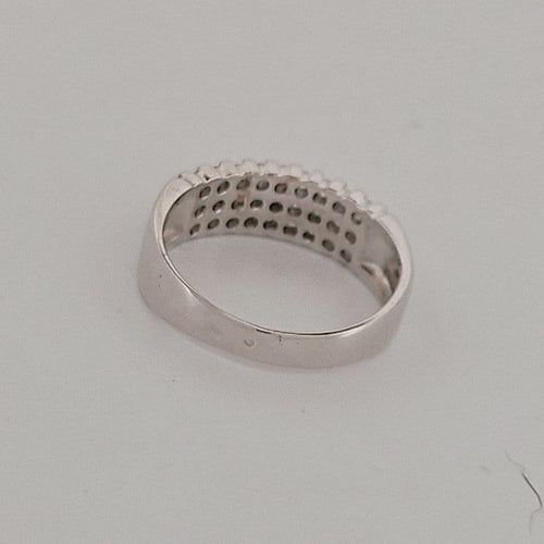 Bague 48 Bague en or blanc et diamants taille brillant 58 Facettes 3042191