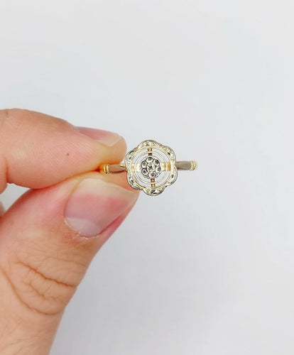 Bague 59 Bague Art déco fleur ciselée en or 18k 58 Facettes A07237