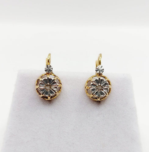 Boucles d'oreilles Dormeuses antiques - Boucles d'oreilles en or 18k et diamants taille rose 58 Facettes A07238