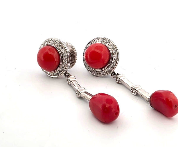 Boucles d'oreilles Boucles d'oreilles en or blanc, corail et diamants 58 Facettes A 328 OC