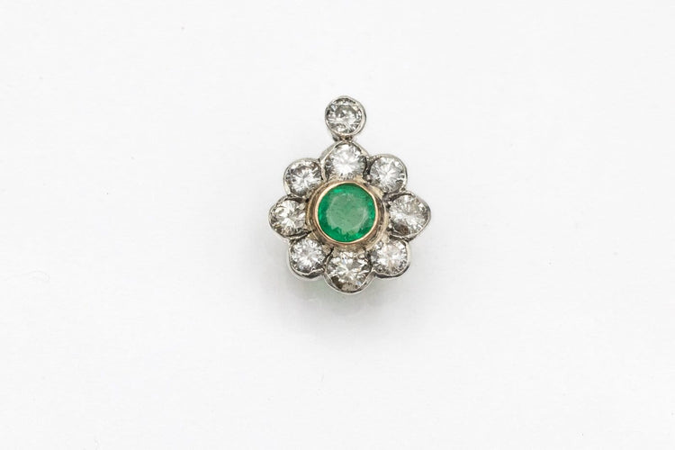 Pendentif Pendentif fleur en or jaune, argent, émeraude et diamants 58 Facettes 12197