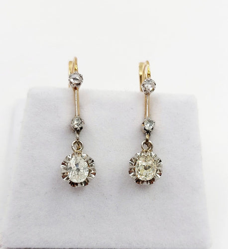 Boucles d'oreilles Dormeuses antiques en or 18k, platine et diamants taille ancienne 58 Facettes A07245