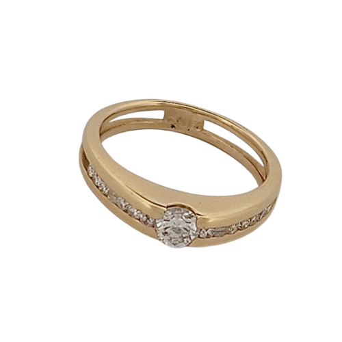 Bague en or jaune et diamants