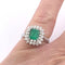 Bague 56 Bague en or blanc 18 kt avec diamants et émeraude 58 Facettes 185/26 A