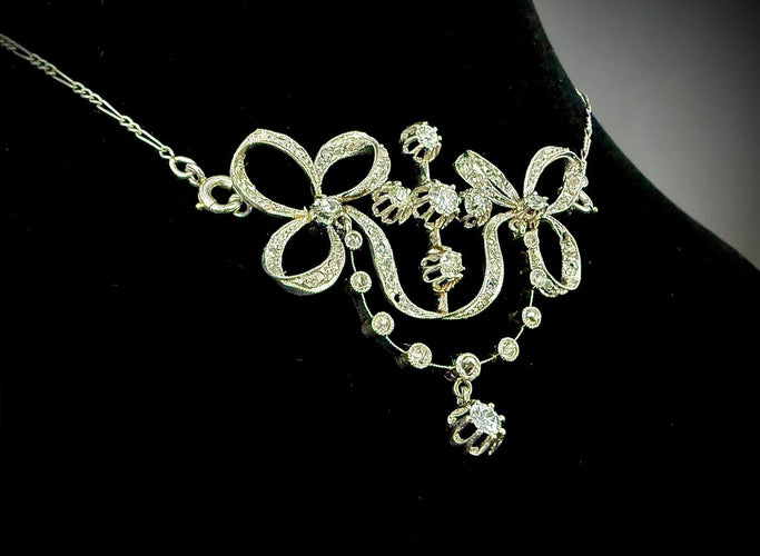 Collier Belle Époque - Pendentif en platine et diamants 58 Facettes Collier 10