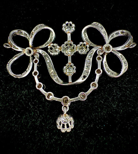 Collier Belle Époque - Pendentif en platine et diamants 58 Facettes Collier 10