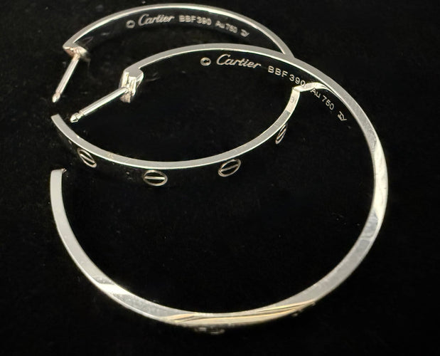 Boucles d'oreilles Cartier Love - Boucles d'oreilles créoles en or blanc 58 Facettes Boucles 01