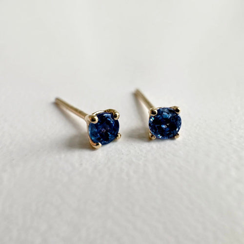 Boucles d'oreilles Single Tulip - Boucles d'oreilles en or 18 carats et saphirs bleus 58 Facettes GER1335BL