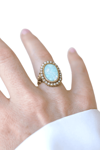 Bague 50 Bague ancienne en or jaune, opale australienne et perles fines 58 Facettes