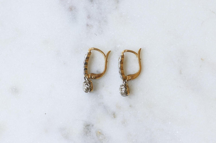 Boucles d'oreilles Boucles d'oreilles pendantes diamants en or jaune et platine 58 Facettes