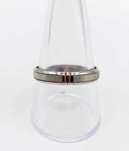 Bague 61 Bague alliance travaillée en palladium 58 Facettes A07023