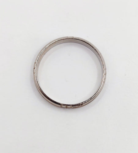 Bague 61 Bague alliance travaillée en palladium 58 Facettes A07023