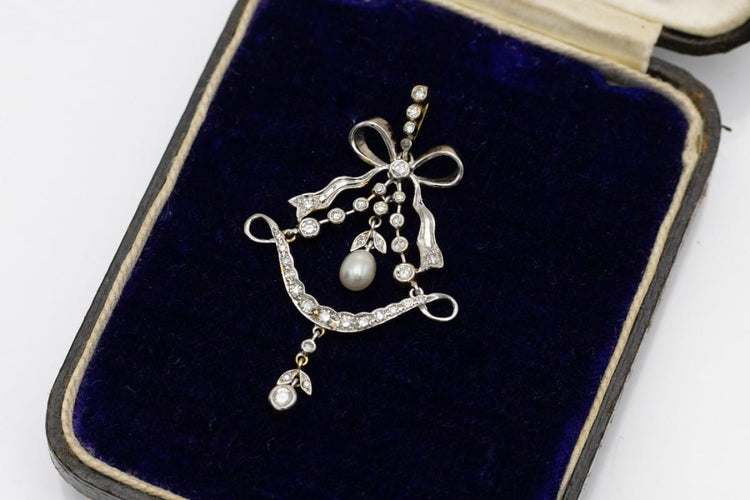 Pendentif Belle Époque - Pendentif en or jaune, or blanc, diamants et perle 58 Facettes 10231