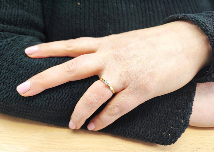 Bague 54 Bague solitaire en or jaune 18K et diamant 58 Facettes solo/2129