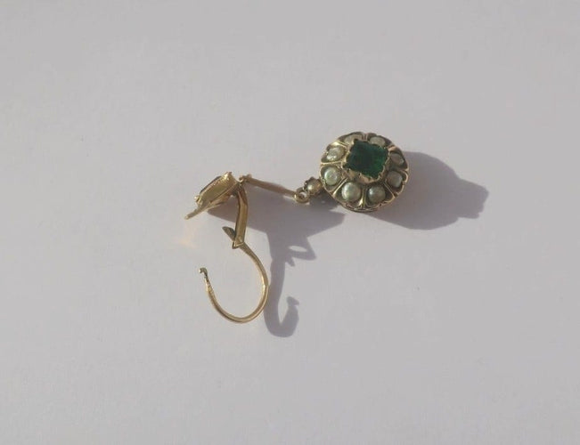 Boucles d'oreilles Dormeuses - Boucles d’oreilles en or jaune, perles, améthystes et pâte de verre 58 Facettes Boucles d'oreilles