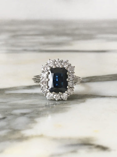 Bague 54.5 Bague en or blanc 18K, saphir et diamants 58 Facettes 268