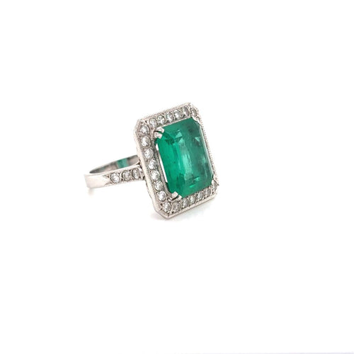 Bague 49 Bague années 1960 en or blanc 18k, émeraude et diamants 58 Facettes Bague-0031