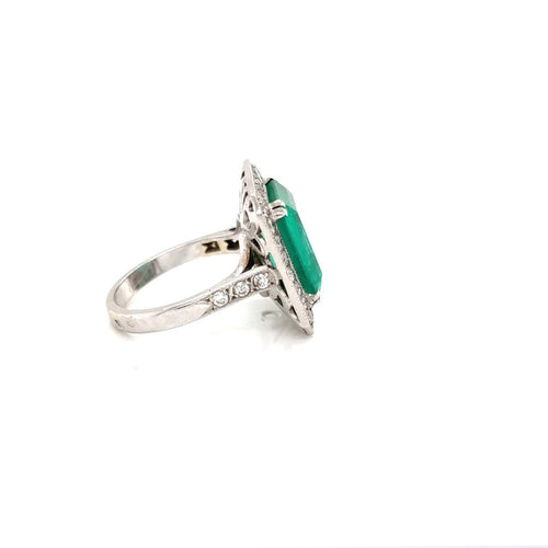 Bague 49 Bague années 1960 en or blanc 18k, émeraude et diamants 58 Facettes Bague-0031