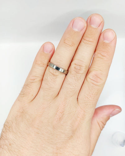 Bague 61 Alliance en palladium finement travaillée, taille 61 58 Facettes A07024