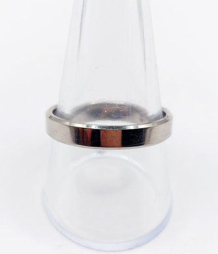 Bague 61 Alliance en palladium finement travaillée, taille 61 58 Facettes A07024