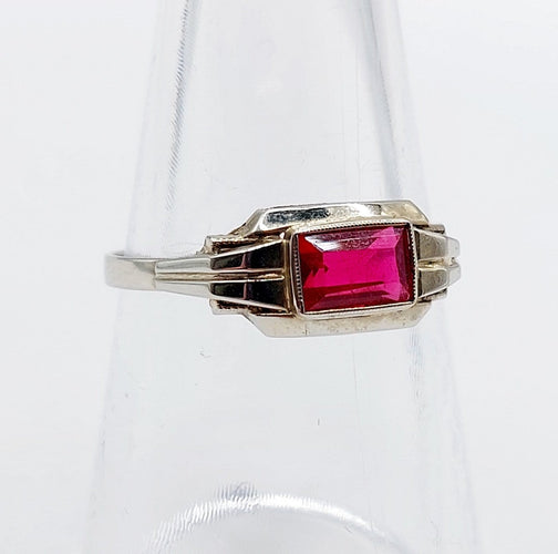 Bague 56 Bague Art déco en or blanc 18k et verre rouge 58 Facettes A07133