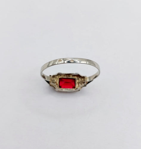 Bague 56 Bague Art déco en or blanc 18k et verre rouge 58 Facettes A07133