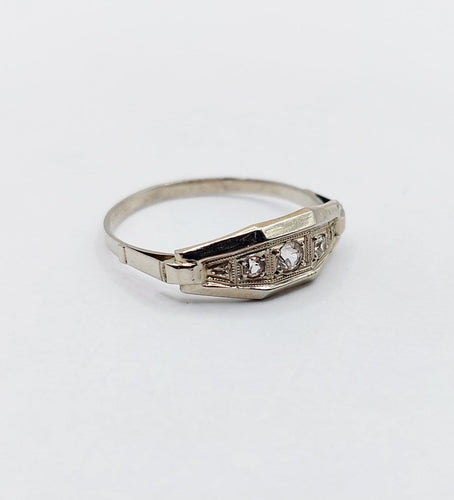 Bague 52 Art déco - Bague en or blanc 18k et spinelles synthétiques 58 Facettes A07172