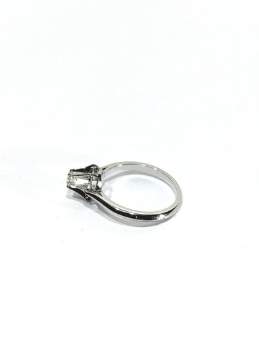 Bague 53 Bague solitaire en or blanc et diamant 58 Facettes id: 1767571