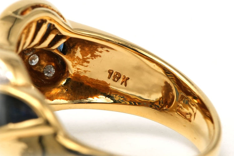 Bague 54 Bague contemporaine en or jaune 18 carats, saphirs et diamants 58 Facettes 23820