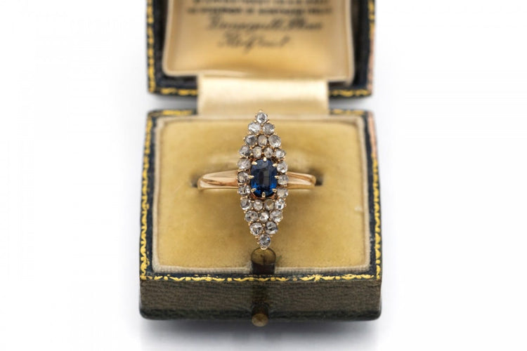 Bague 53 Bague ancienne en or jaune avec saphir et diamants 58 Facettes 10078