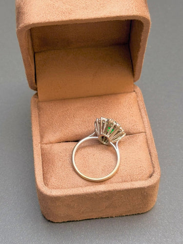 Bague 56 Pompadour - Bague en or blanc, émeraude et diamants 58 Facettes pompa s