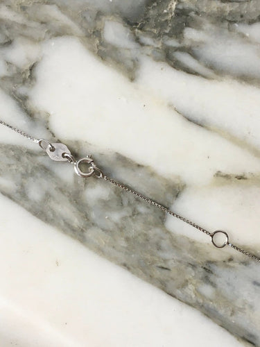 Collier Collier cœur en or blanc 18K et diamants 58 Facettes 269