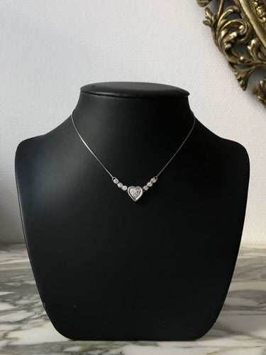 Collier Collier cœur en or blanc 18K et diamants 58 Facettes 269