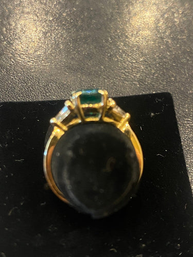 Bague 51 Bague en or jaune, émeraude et diamants 58 Facettes LP247
