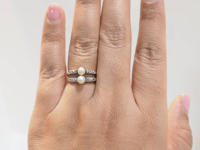 Bague 56 Bague ancienne en or jaune, perles de culture et diamants 58 Facettes 33416