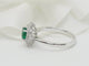 Bague 53 Bague double entourage en or blanc, émeraude et diamants 58 Facettes 33177