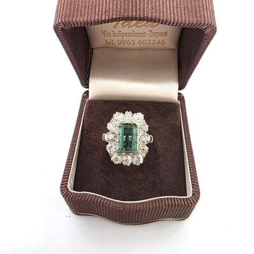 Bague 53 Bague en or jaune avec diamants et émeraude centrale 58 Facettes 377/26 C