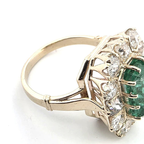 Bague 53 Bague en or jaune avec diamants et émeraude centrale 58 Facettes 377/26 C