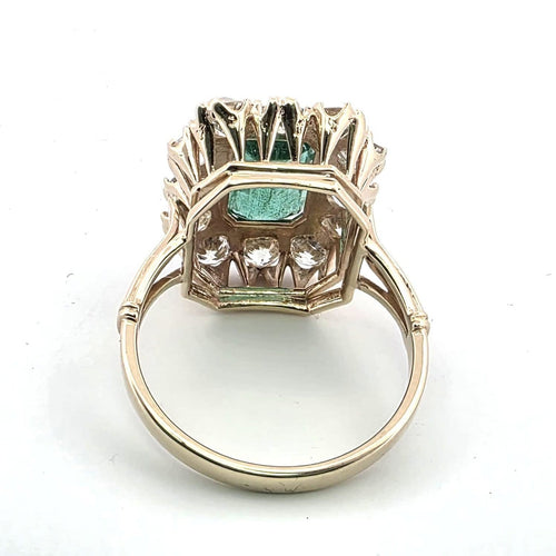 Bague 53 Bague en or jaune avec diamants et émeraude centrale 58 Facettes 377/26 C