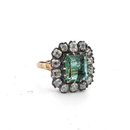 Bague 55 Bague en or jaune avec diamants et émeraude 58 Facettes 377/26 B
