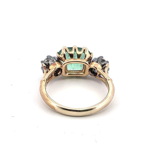 Bague 51 Bague en or jaune 18 ct avec diamants et émeraude 58 Facettes 377/26 G